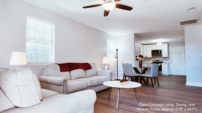 Foto del edificio - Newly Renovated 2 BR/1BA Luxury Apartment Home