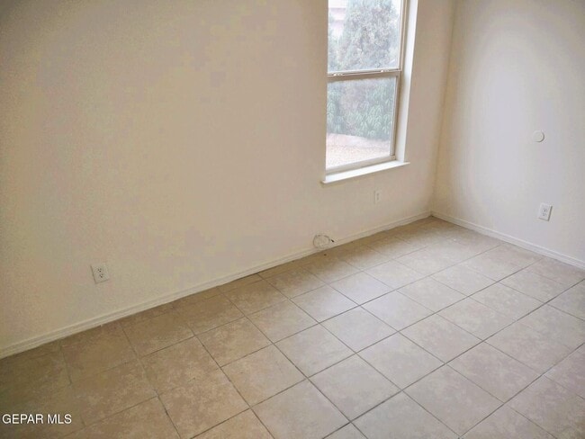 Foto del edificio - 9488 Landry McKee Ln