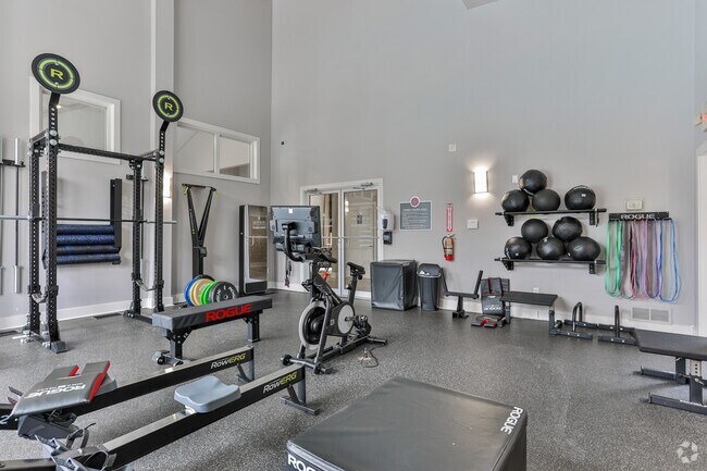 Gimnasio - Montrose Berkeley Lake