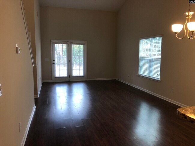 Foto del edificio - 636 Spanish Oak Dr