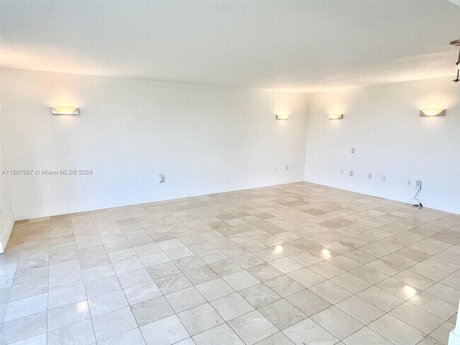 Foto del edificio - 720 Coral Wy