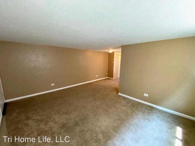 Building Photo - 1 br, 1 bath House - 352 S Lafayette St 304