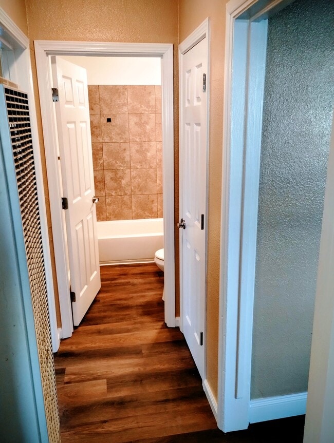 Building Photo - 1756 South Ave