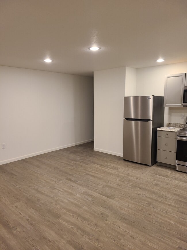 Foto del edificio - Duplex Left Side