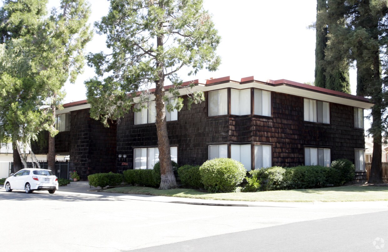 Primary Photo - 3704 Bonnie Ln