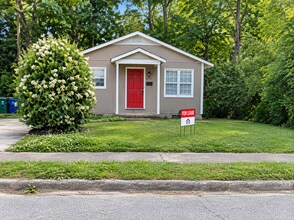 Building Photo - 816 Cotton Pl