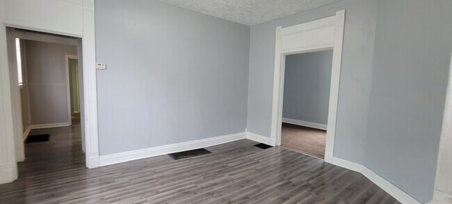 Foto del edificio - 218 N 11th Street Unit A/B - JRE
