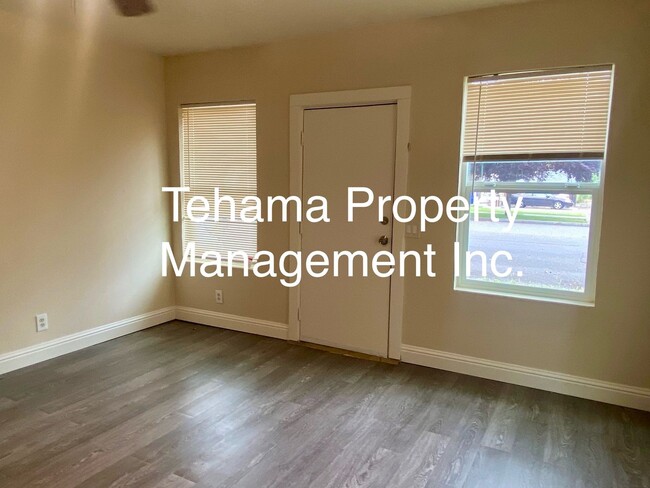 Foto del edificio - Adorable 1 bedroom 1 bathroom downtown Red...