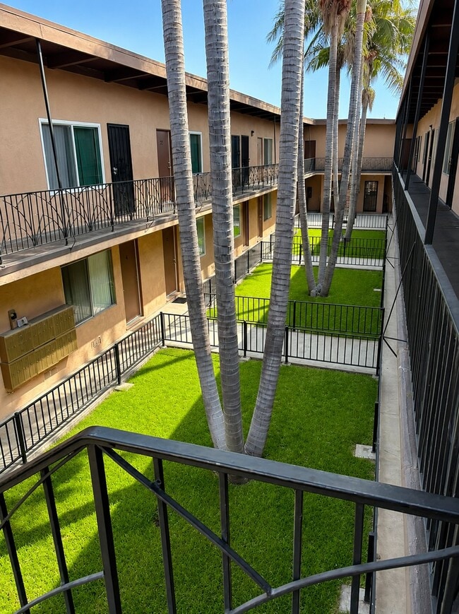 Foto del edificio - 8220 Telegraph Rd