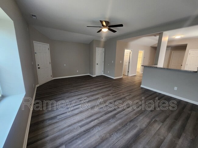 Photo - 515 S 20th St Apartment