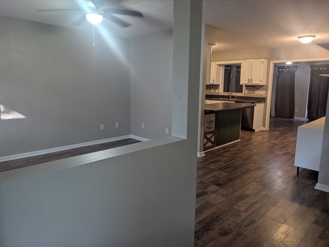 Building Photo - 6314 Albatross Dr