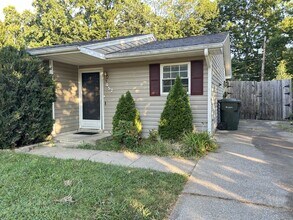Building Photo - 457 Channing Way