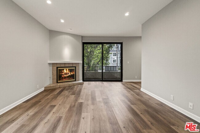 Building Photo - 8110 Manitoba St