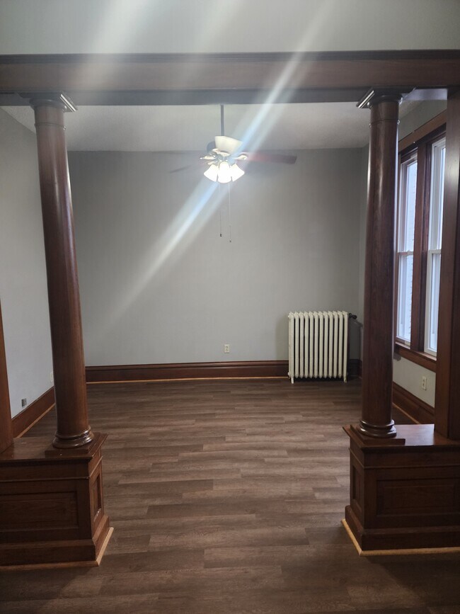 Foto del edificio - 1363 Iowa St