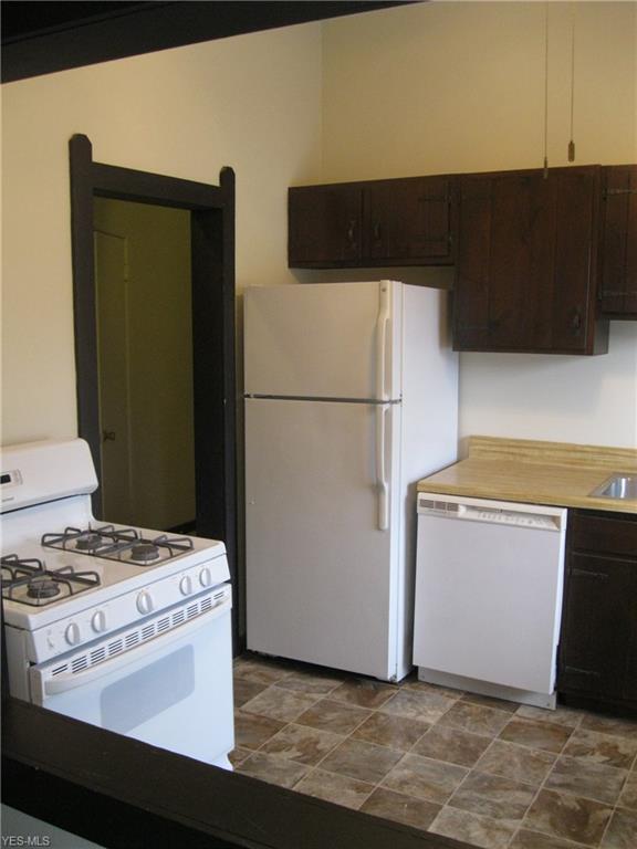 Building Photo - 1707 W 31st Pl