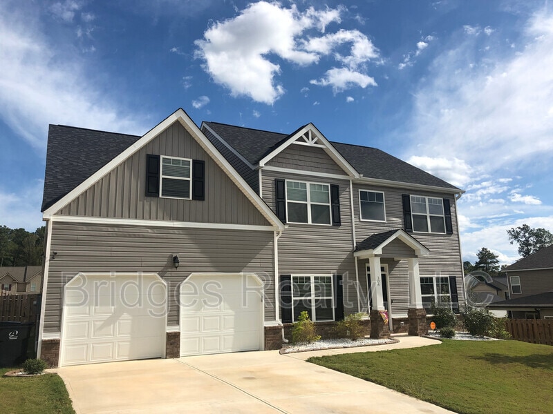 Foto principal - 304 Clover Park Ln