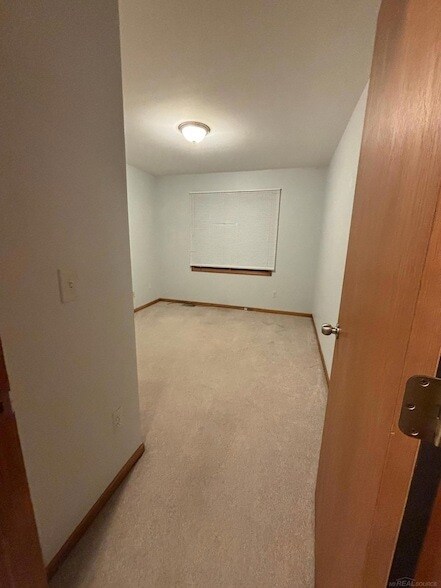 Foto del edificio - 35155 Kings Forest Blvd