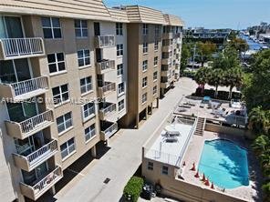 Building Photo - 1050 SE 15th St