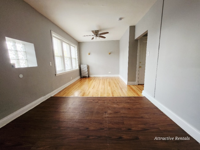 Foto del edificio - 5605 W Wabansia Ave