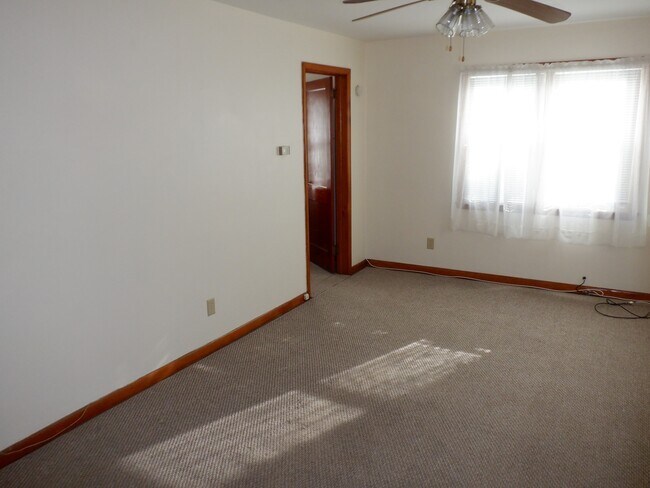 Building Photo - 26 Forest Ct