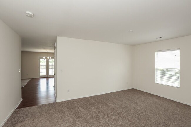 Foto del edificio - 1646 Rustic Arch Way