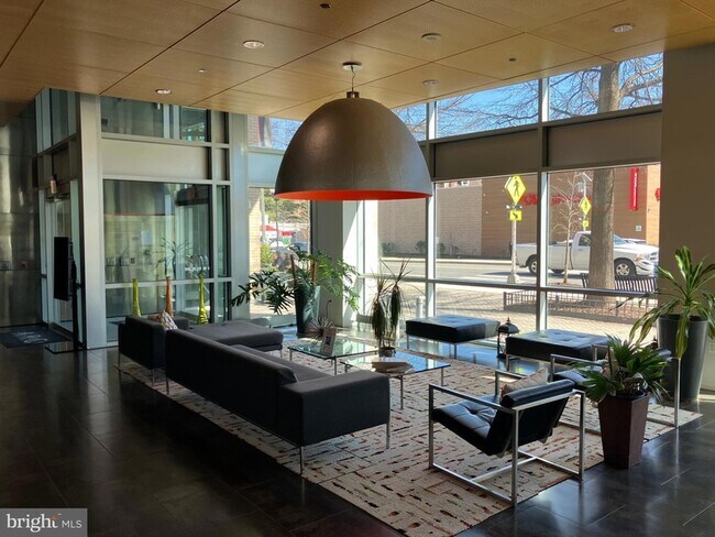 Building Photo - 3409 Wilson Blvd