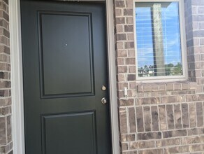 Building Photo - 10483 Cloud Nine Ct