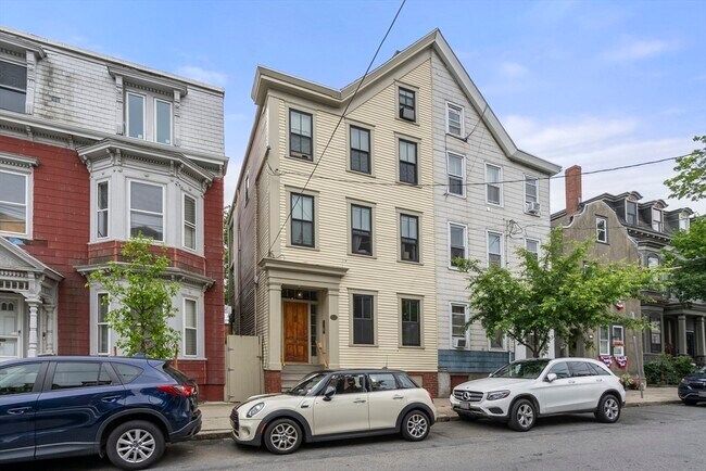 Building Photo - 30 Princeton St