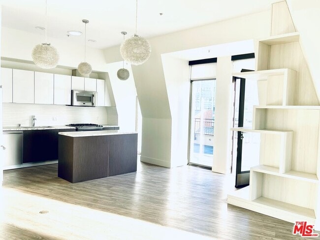 Foto del edificio - 1122 Gayley Ave