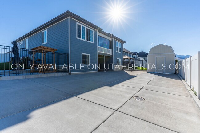 Building Photo - 7046 W 4075 S