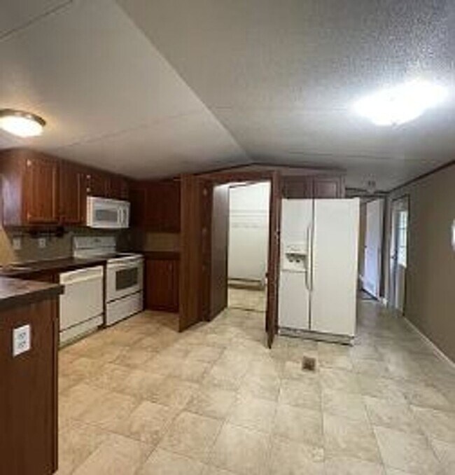 Building Photo - 3709 Hampton Ln