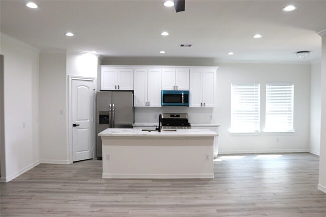 Building Photo - 16603 Bonnie Sean Dr