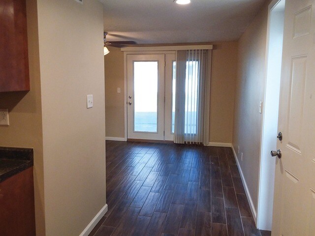 Foto del edificio - 303 1/2 N Washington St