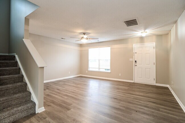 Foto del edificio - 14327 O'Casey Ln