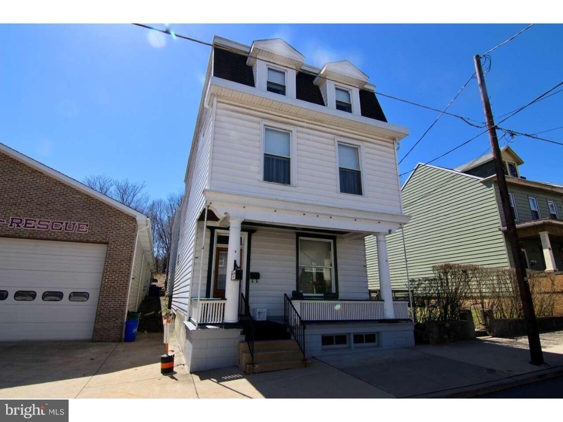 517 Sunbury St, Minersville, PA 17954 House Rental in Minersville, PA