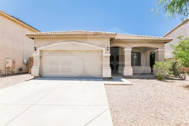 Building Photo - Beautiful 4 bed/2 bath home with a private...
