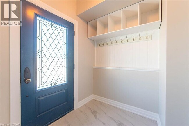 Building Photo - 153 Sugar Maple St