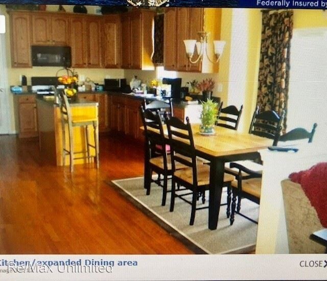 Building Photo - 4 br, 2.5 bath House - 444 W. Country Club