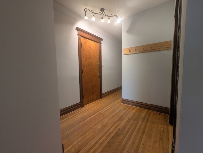 Foto del edificio - 3824 N Fremont St