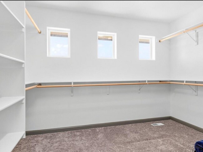 Building Photo - 1327 N Platteville Blvd