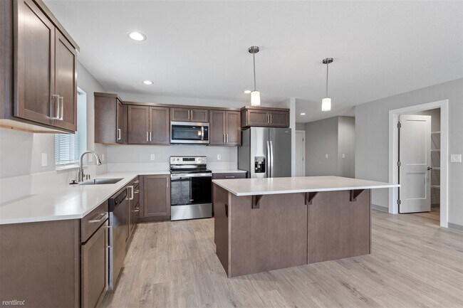 Building Photo - 3 br, 2 bath Duplex - 1508 N Bell Street