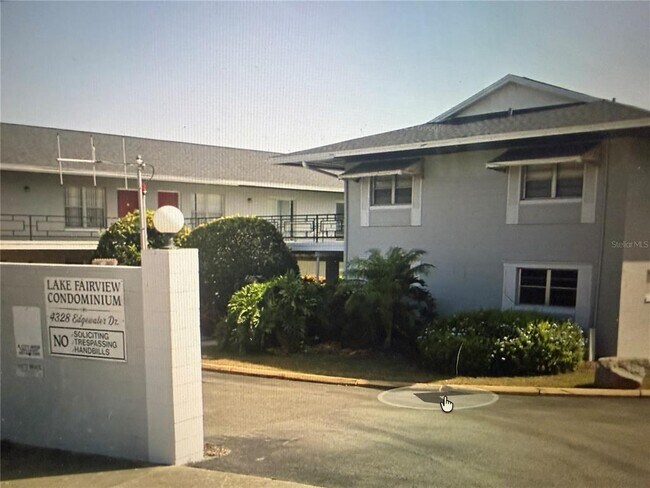 Foto del edificio - 4328 Edgewater Dr