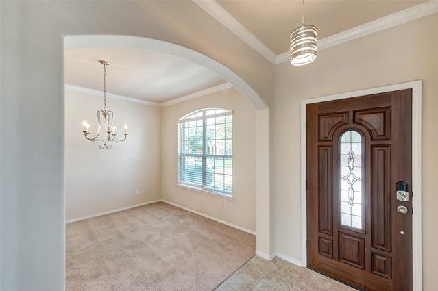Building Photo - 9124 Spurs Trail