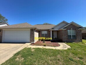 Building Photo - 14 Winchester Ct