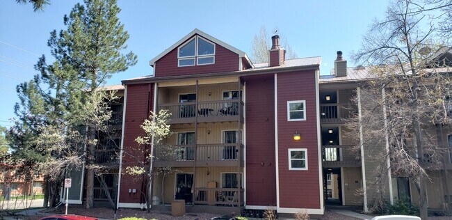 Front View - 2992 Shadow Creek Dr