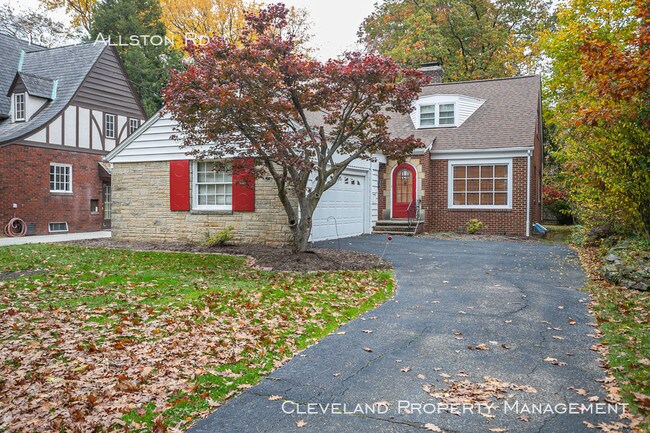 Building Photo - Cozy 3 Bedroom Cleveland Hts Home