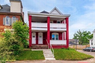 Building Photo - 850 Wilson Ave