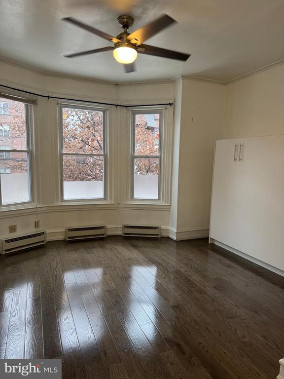 Building Photo - 251 S Melville St