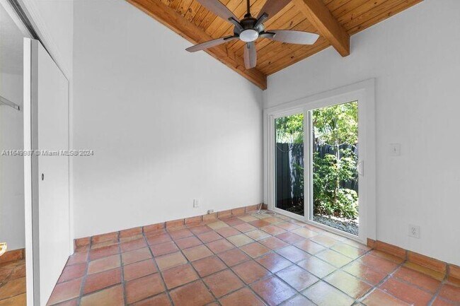 Foto del edificio - 1260 SE 2nd St