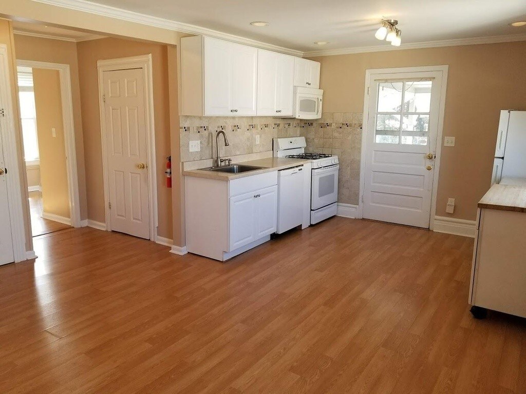 Foto principal - 68 4th St